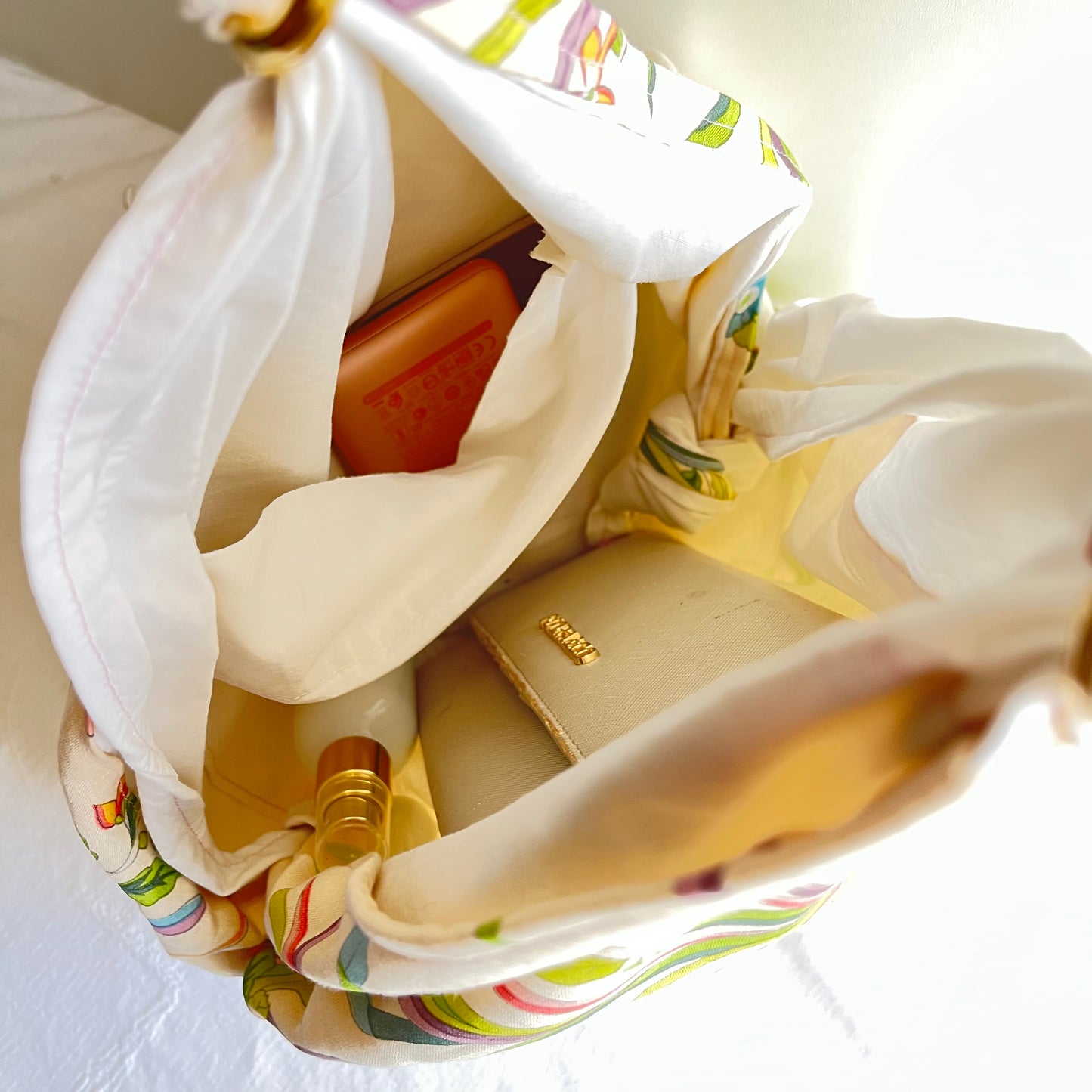 Grand sac fleuri Printemps/été à une hanse